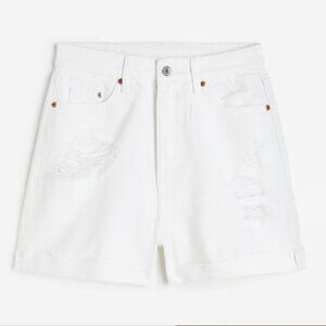 Like NEW H&M Mom Comfort Ultra High Denim Shorts ini Size 6